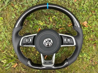 VOLKSWAGEN VOLANT KARBON + PERFOROVANA KOŽA - 2