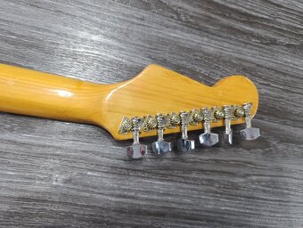 Elektrická gitara - 2