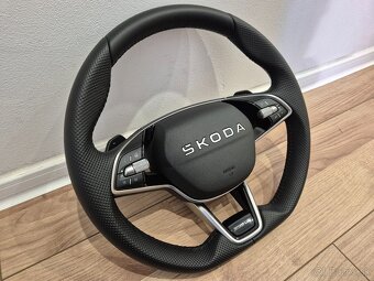 NOVÝ VOLANT ŠKODA VYHRIEVANÝ S PADLAMI A AIRBAGOM - 2