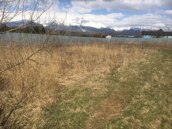 Stavebný pozemok- Veľká Lomnica (1271m2) - 2