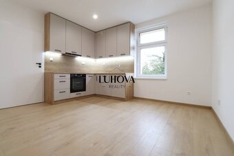 Dom na bývanie alebo podnikanie - 2