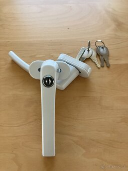 klučky na okna so zámkom - 2