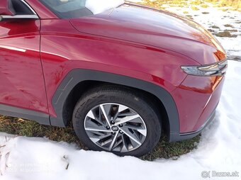Zadný nárazník tucson NX4 400€ Kufor tucson NX4 600€ - 2