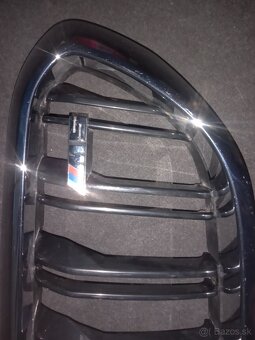 BMW F90 mriežky chladiča - 2