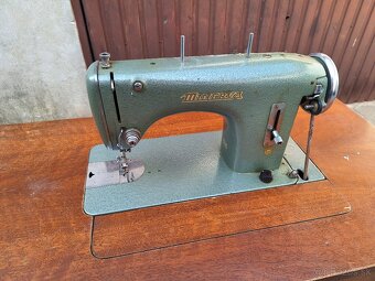 Predam sijaciu masinu Minerva - 2