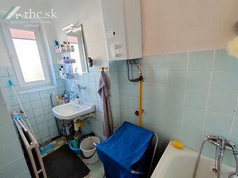 Smaltovana vana, WC kombi, umyvadla... - 2