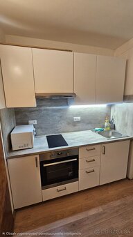 Prenajom, BA5, Rovniankova 12, 1-izbovy byt + loggia - 2