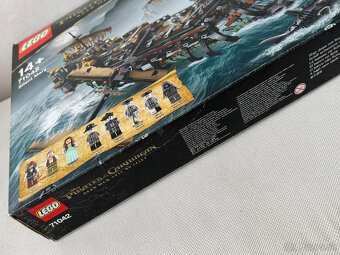 71042 LEGO Pirates of the Caribbean Silent Mary - 2