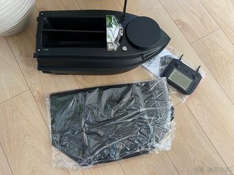 Zavazacia loďka GPS - 2