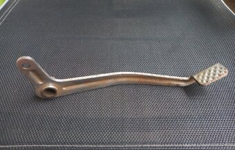 predám páku zadnej brzd.na Jawa 550 - 2