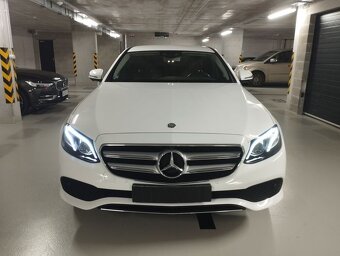Mercedes Benz E 220D AT, rok 2017 - 2