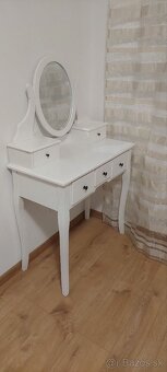 Toaletný stolik - 2