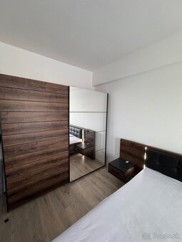 Skriňa 220(s)x60(h)x210(v) - 2