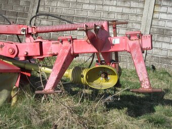 predám bubnovú kosačku za traktor - 2