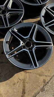 Elektróny Mercedes AMG 19" - 2