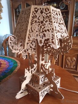 Vyrezávané lampa - 2