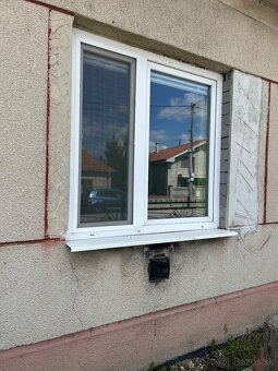 3 ks plastové okná - 2