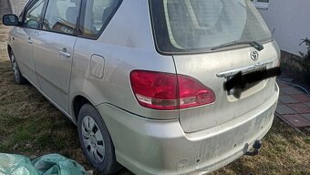 Avensis Verso 2.0 TD 85kw - 2