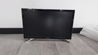 Samsung 22 palcov TV UE22F5400 - 2