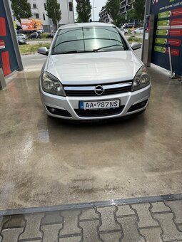 opel astra h - 2