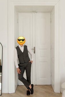 Pánsky oblek – slim fit, vlna 100 % (veľkosť M) - 2