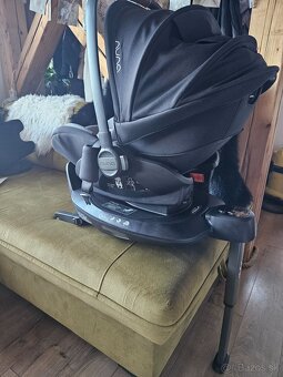 Nuna arra next so základňou isofix - 2