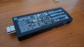 Intel Compute Stick STCK1A32WFC, 2GB, Windows 10 - 2