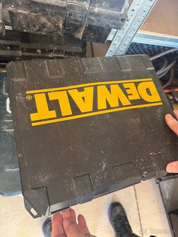 Kladivo Dewalt D25899K - 2