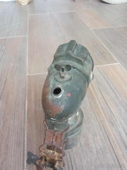 stare karbidove svetlo na historicky bycikel. zn. TATRA - 2