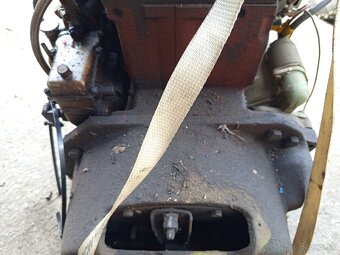 Robur, dh 112, příruba Zetor traktor v3s - 2