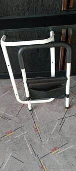 Držiak do postele pre seniorov. - 2