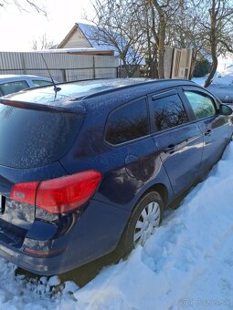 Predám opel astra 2012 - 2