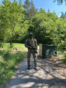 Airsoftová zbraň (multicam) - 2