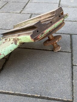 Pohyblivý stôl - 2