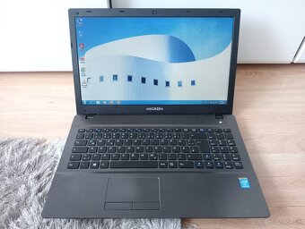 predám 15,6" notebook chiliGREEN / 4gb ram / Windows 7 - 2