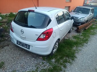 Predám Opel Corsa 1.3 cdti Multijet 55kw rv 2013 - 2
