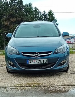 PREDÁM OPEL ASTRA J 1.4 TURBO 88 kw - 2