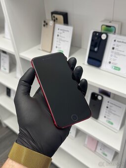 ZÁRUKA 2 ROKY / Apple iPhone SE 2020 64GB Red, 100% - 2