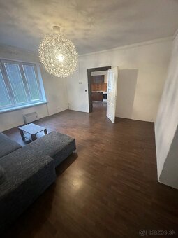 Na prenajom 2-izb. byt s rozlohou 75m2 na Zeleznicnej ulici - 2