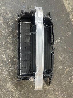 Sada chladiča s nosičom zámku Audi A6 C7 4G 2017bj 2.0 TDI - 2