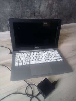 ASUS X201E (na náhradné diely) - 2