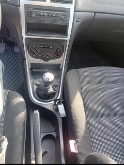 Peugeot 307 1.4 po STK - 2
