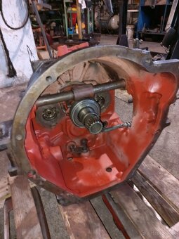 Zetor traktor ZTS medziskrina UR2 B - C - 2