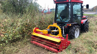 Malotraktor AGT 1060 - otočné pracoviště řidiče+kabina 56 HP - 2