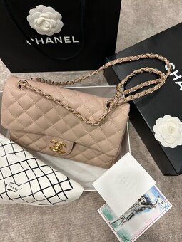 Chanel Pudrova kabelka - 2