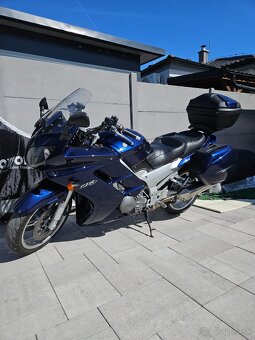 Yamaha FJR 1300 - 2