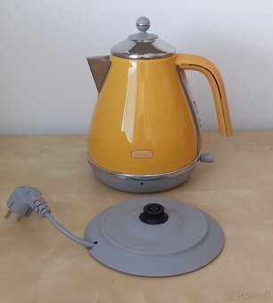 Rýchlovarná konvica De'Longhi KBOC 2001.Y v žltej farbe - 2