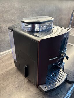 Predám plnoautomatický kávovar Krups Capucino - 2