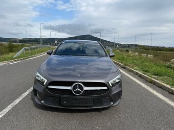 Mercedes Benz A 200d - 2