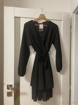 Čierne elegantné šaty - 2